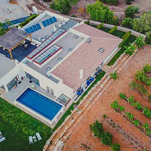 Casa de Campo Mercedes, FAO
